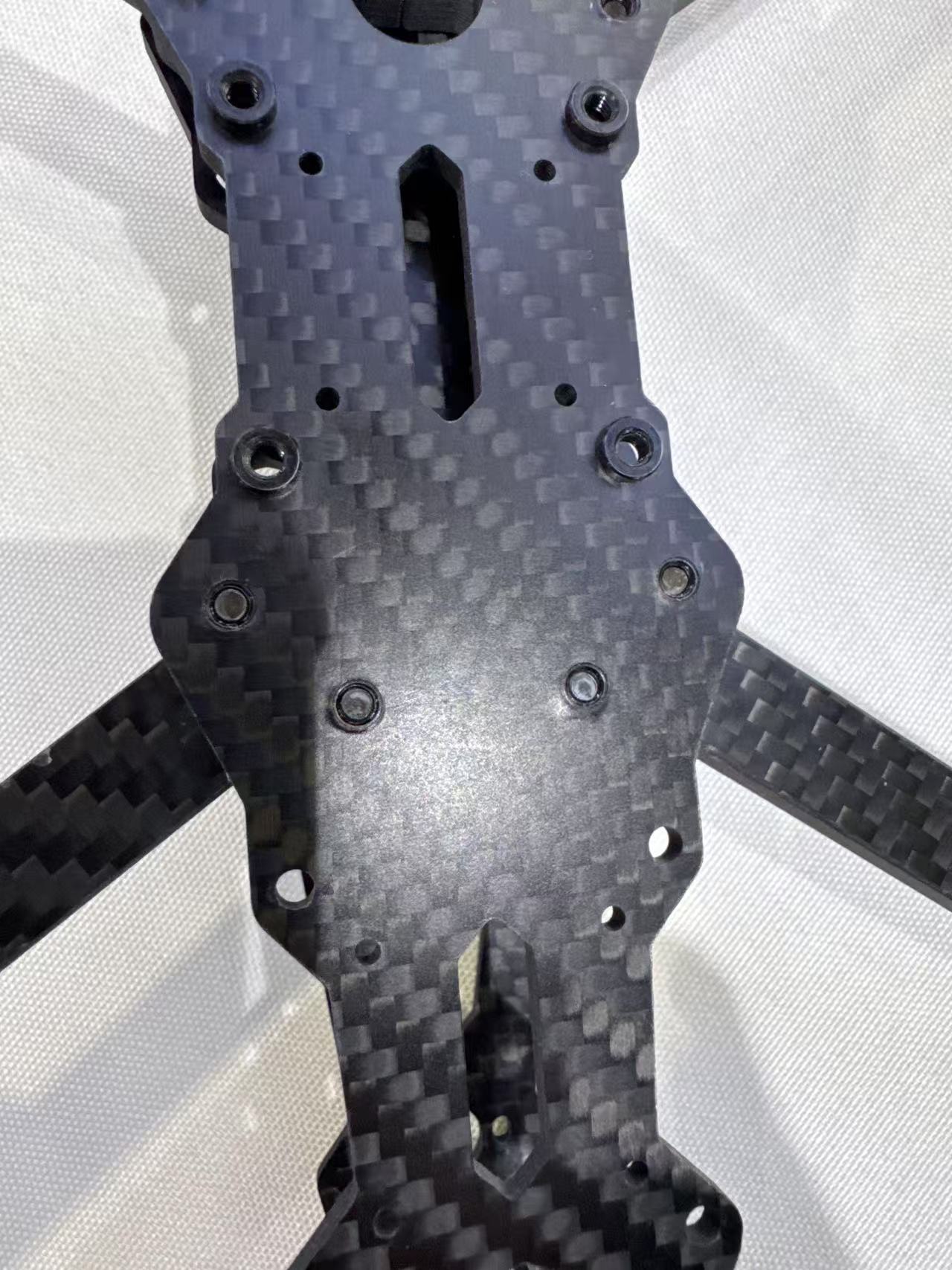 Excellent carbon material for the assembly of engraved carbon plates on the drone frame